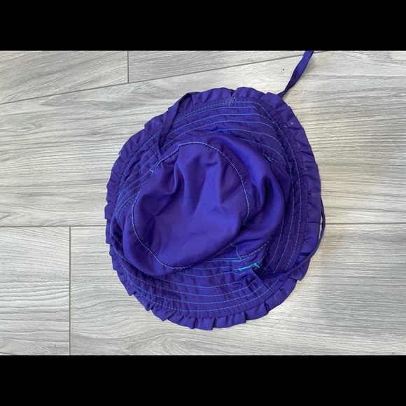 Girl’s adjustable bucket hat - Picture 2 of 2